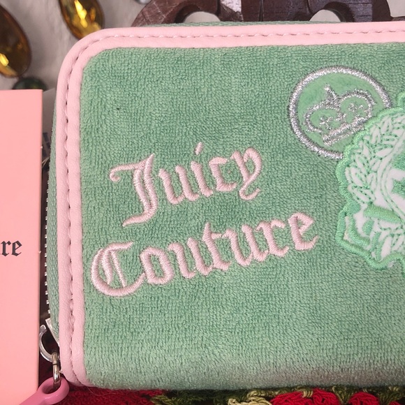NWT Juicy Couture Retro Green Juicy Girl Rule Zip Around Wallet - Picture 3 of 11